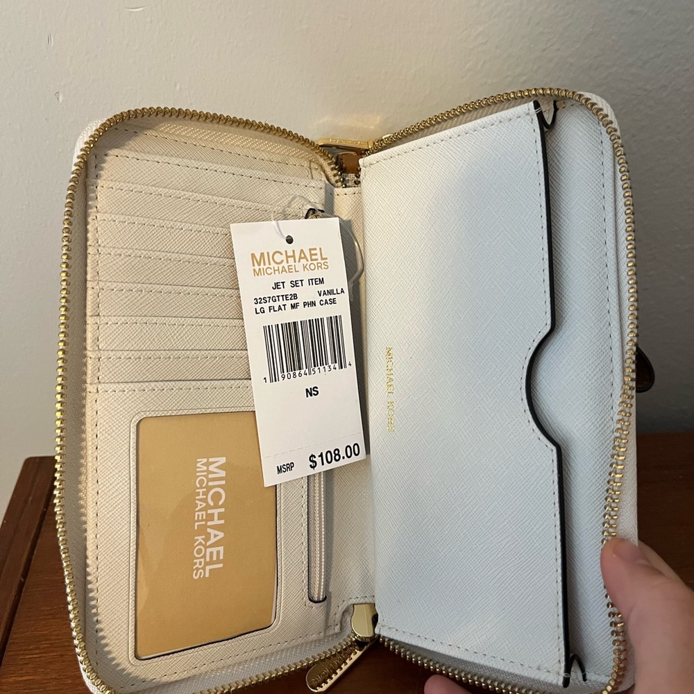 Michael Kors Cream and Gold Zip Wallet
